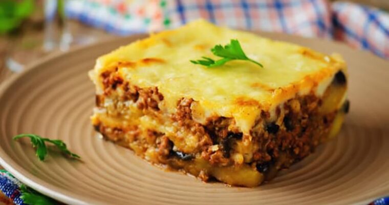 Potato minced meat eggplant casserole.