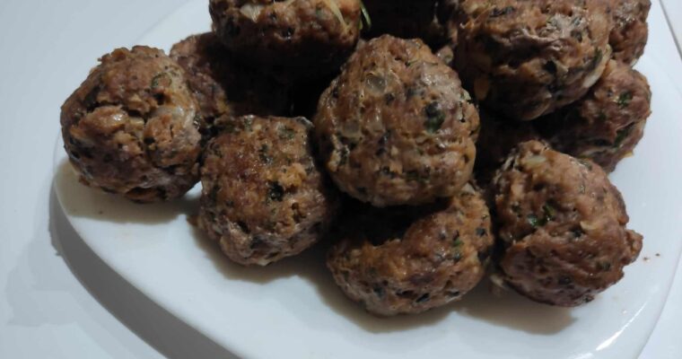 Greek meatballs – keftedakia
