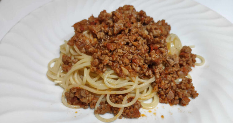 makaronia me kima is a traditional greek spaghetti with meat sauce